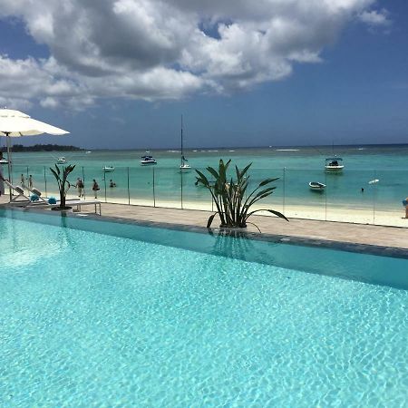 Obiches Luxury Beachfront Apartment Trou-Aux-Biches Exterior foto
