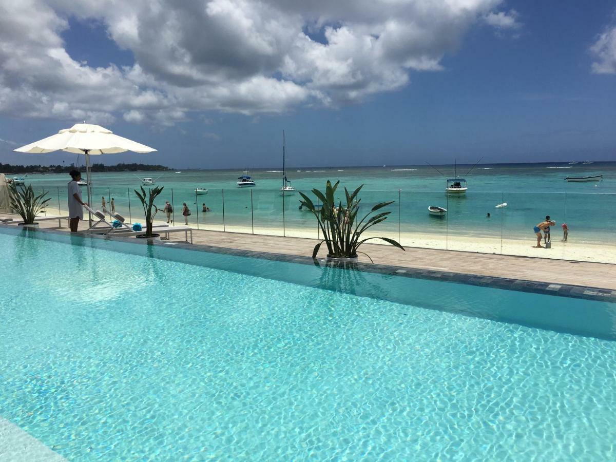 Obiches Luxury Beachfront Apartment Trou-Aux-Biches Exterior foto