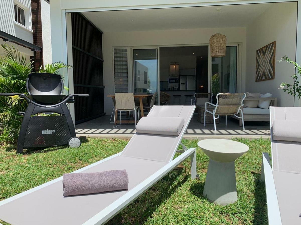 Obiches Luxury Beachfront Apartment Trou-Aux-Biches Exterior foto