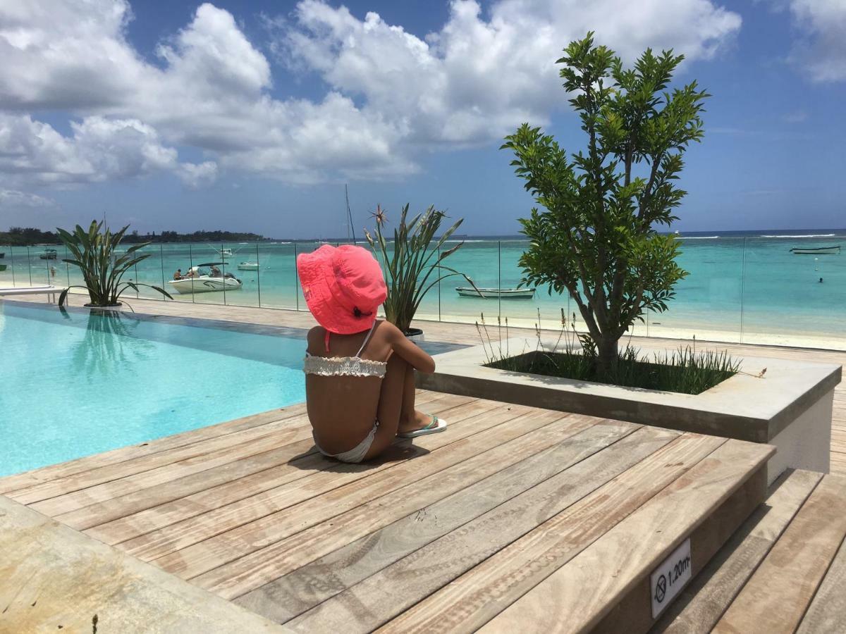 Obiches Luxury Beachfront Apartment Trou-Aux-Biches Exterior foto