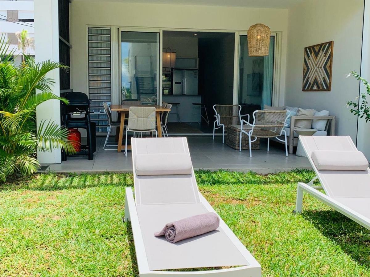 Obiches Luxury Beachfront Apartment Trou-Aux-Biches Exterior foto
