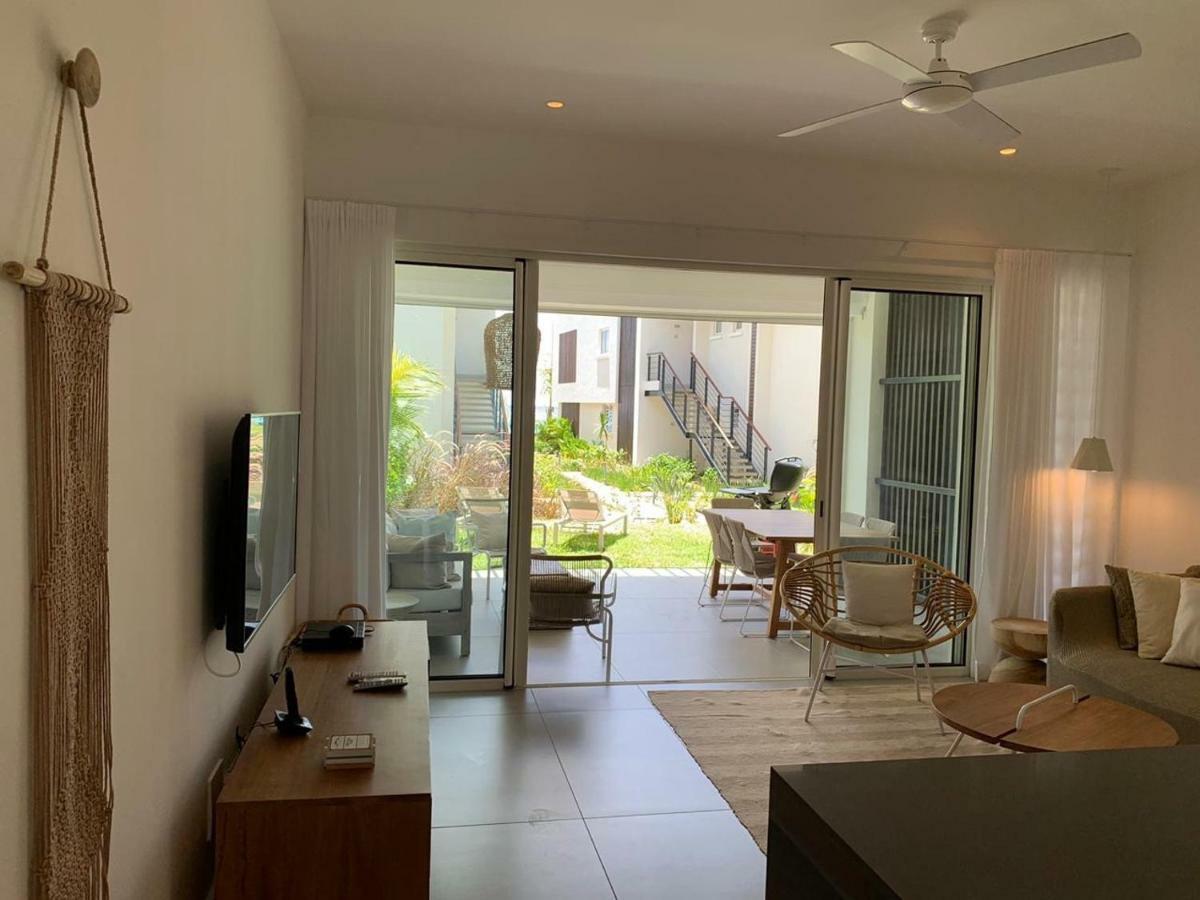 Obiches Luxury Beachfront Apartment Trou-Aux-Biches Exterior foto