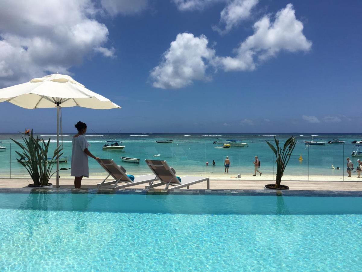 Obiches Luxury Beachfront Apartment Trou-Aux-Biches Exterior foto